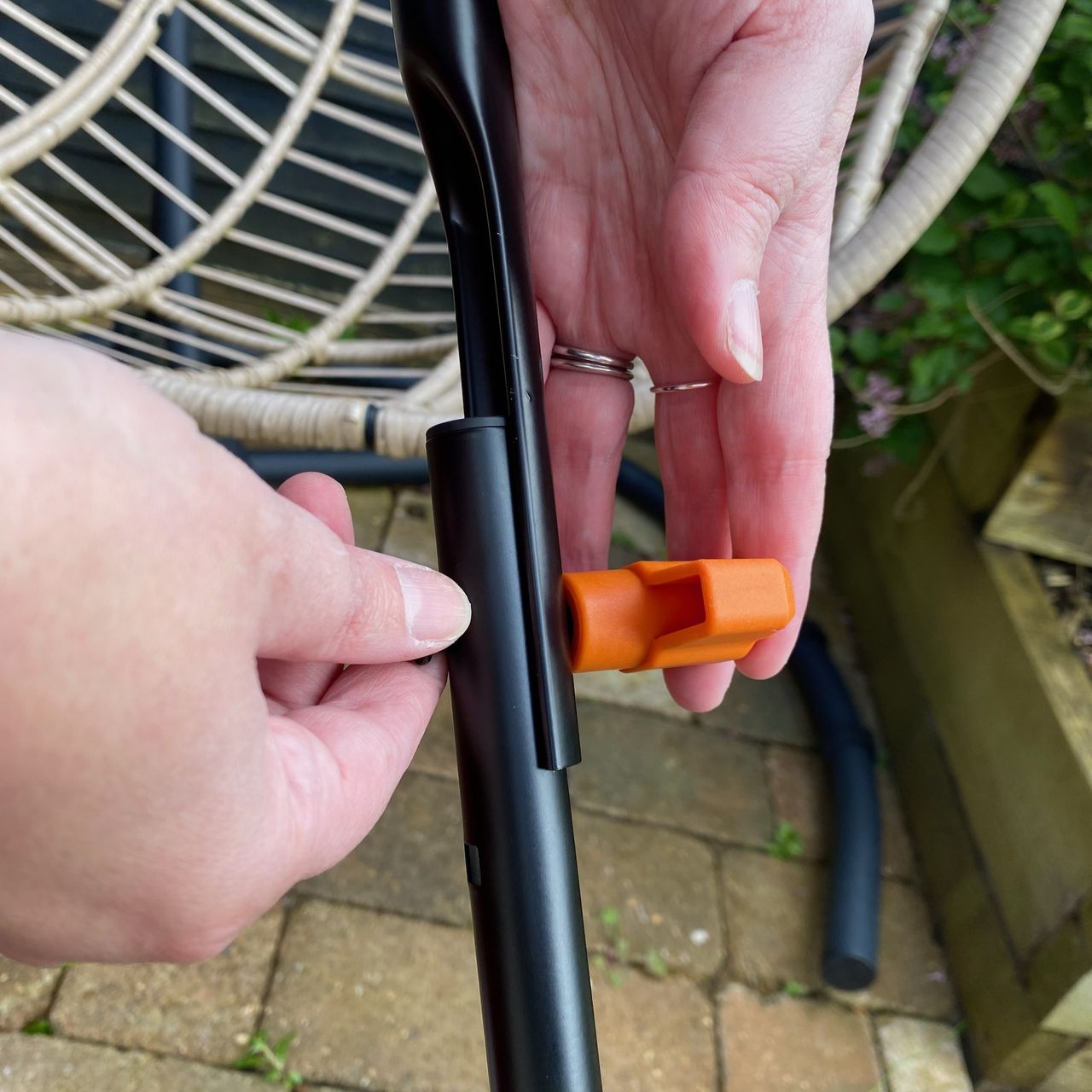 Attaching Worx WG743E cordless lawn mower handle