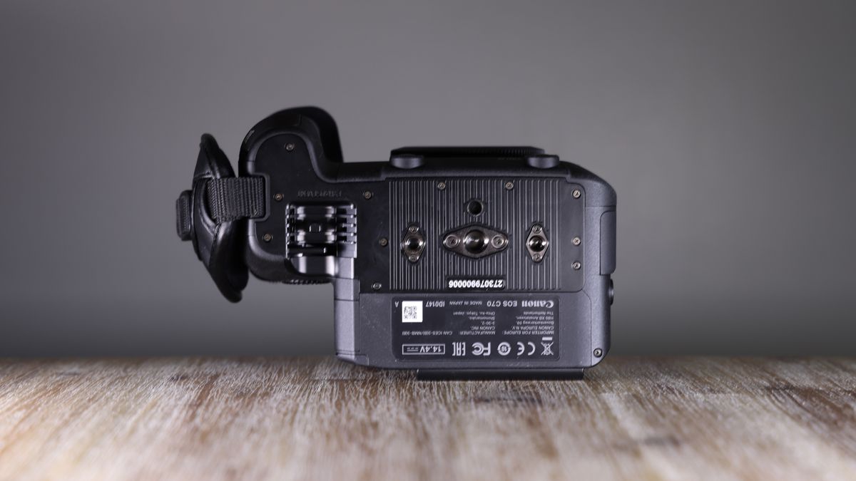 Canon EOS C70