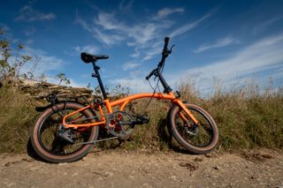 Brompton G Line, side on, on a gravel track