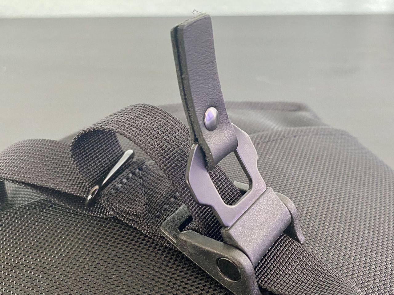 Waterfield Designs Marquis Crossbody Pouch Cam Lock Open