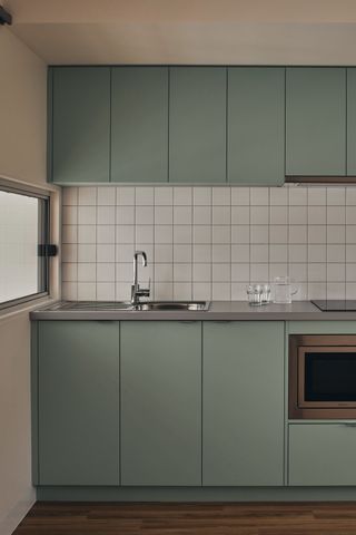 Colour Shingle house kitchen