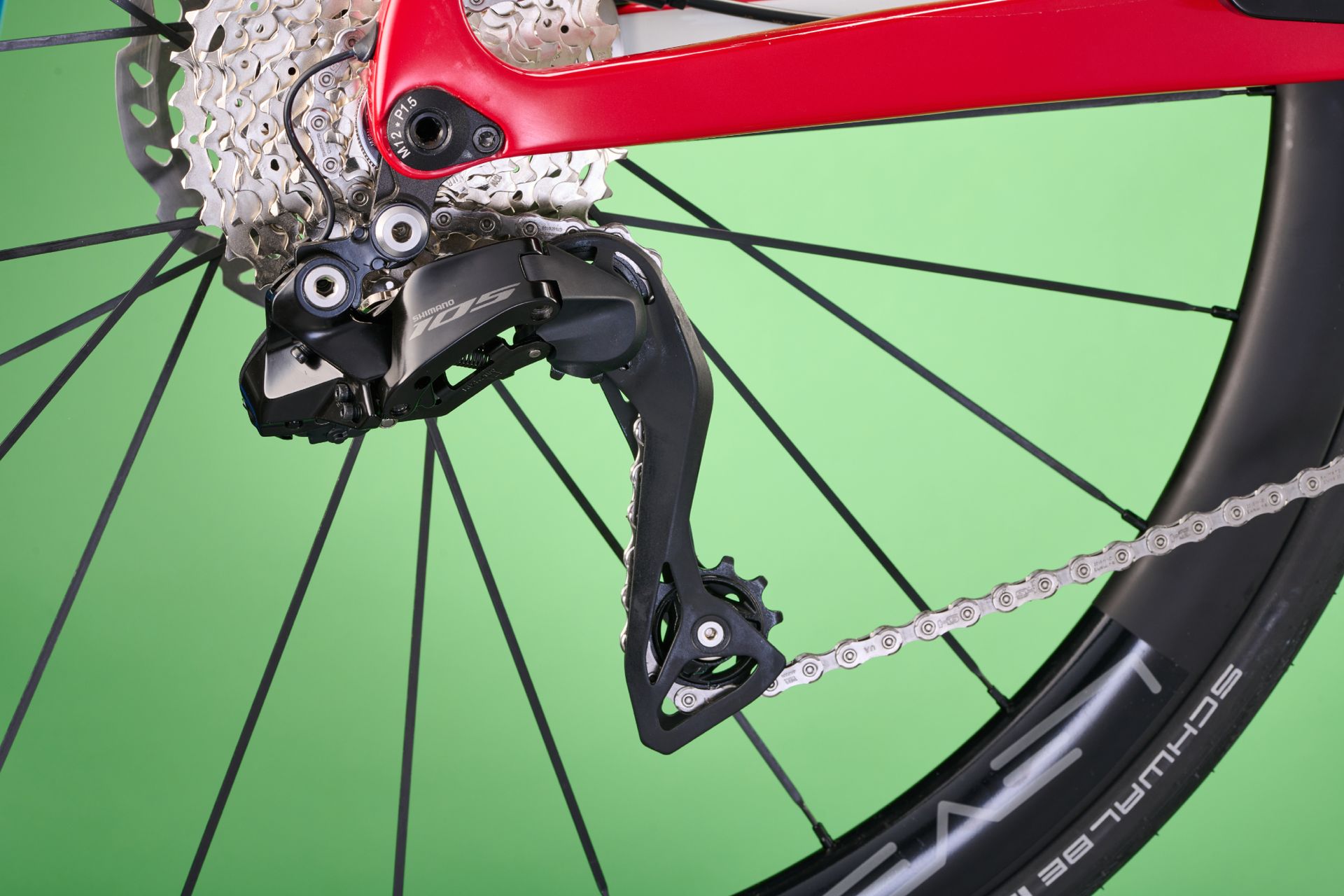Image shows a bike eqiuipped with Shimano 105 Di2