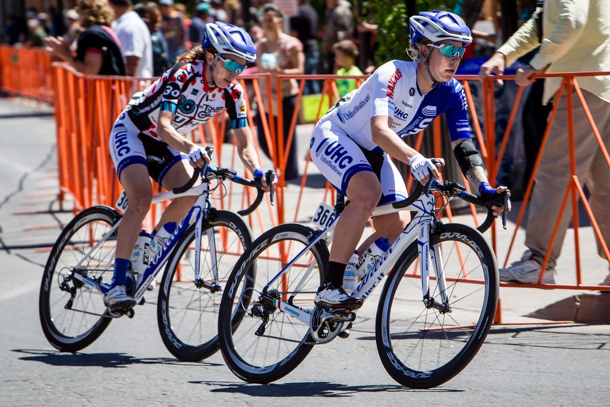 Linda Villumsen (UnitedHealthcare) and teammate Katie Hall ride to protect the climbers jersey