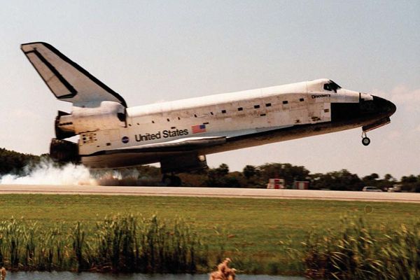 space-shuttle-landing-02