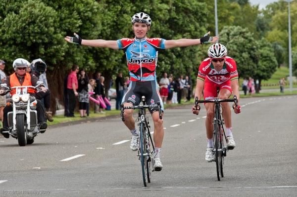 Jay McCarthy (Jayco-AIS) takes the sprint over Darren Lapthorne at the finish in Palmerston North.