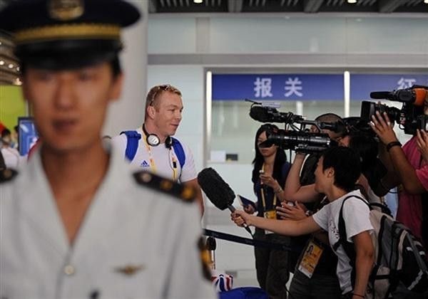 Chris Hoy (Great Britain) answers questions by media,