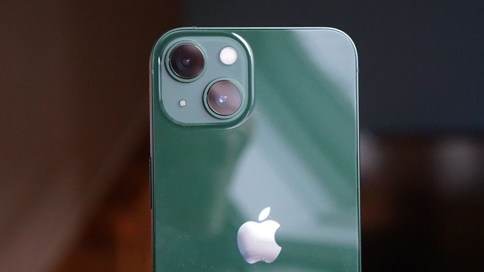 Handson Apple's Green iPhone 13 it looks like wet paint, and we love
