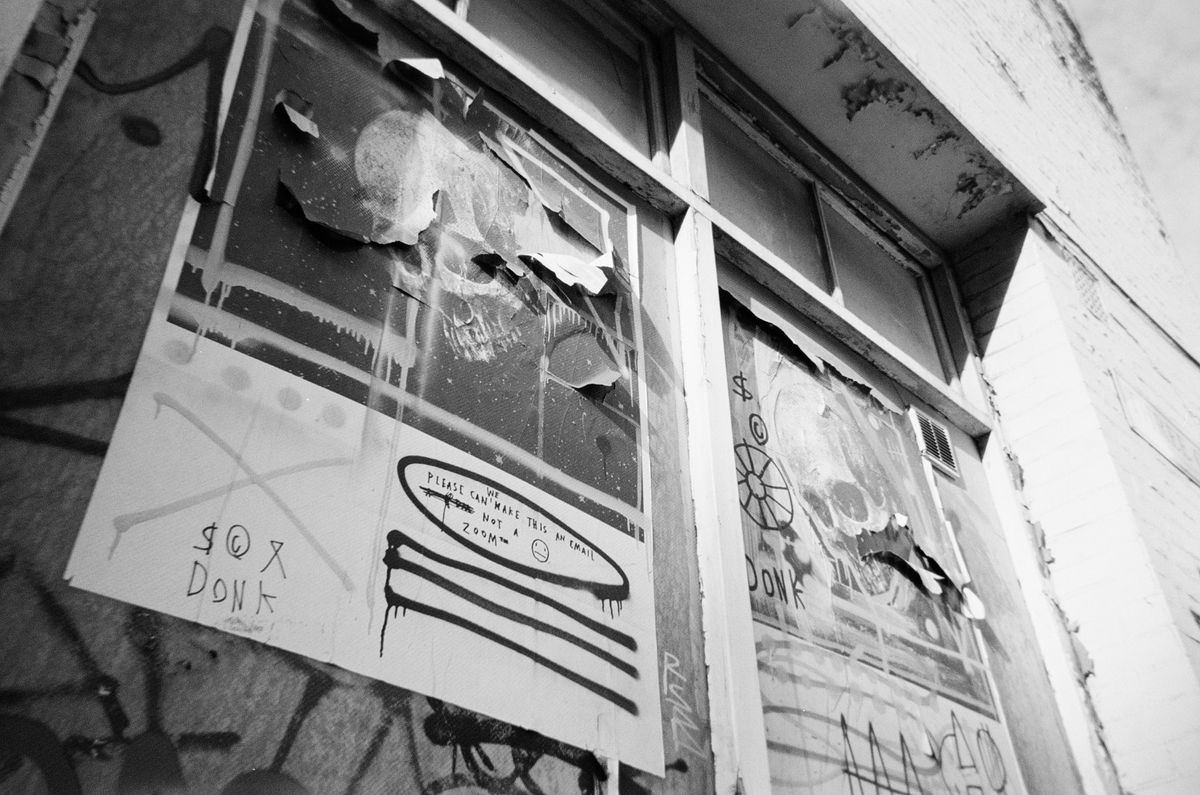 Sample photograph taken with Fujifilm QuickSnap Black and White