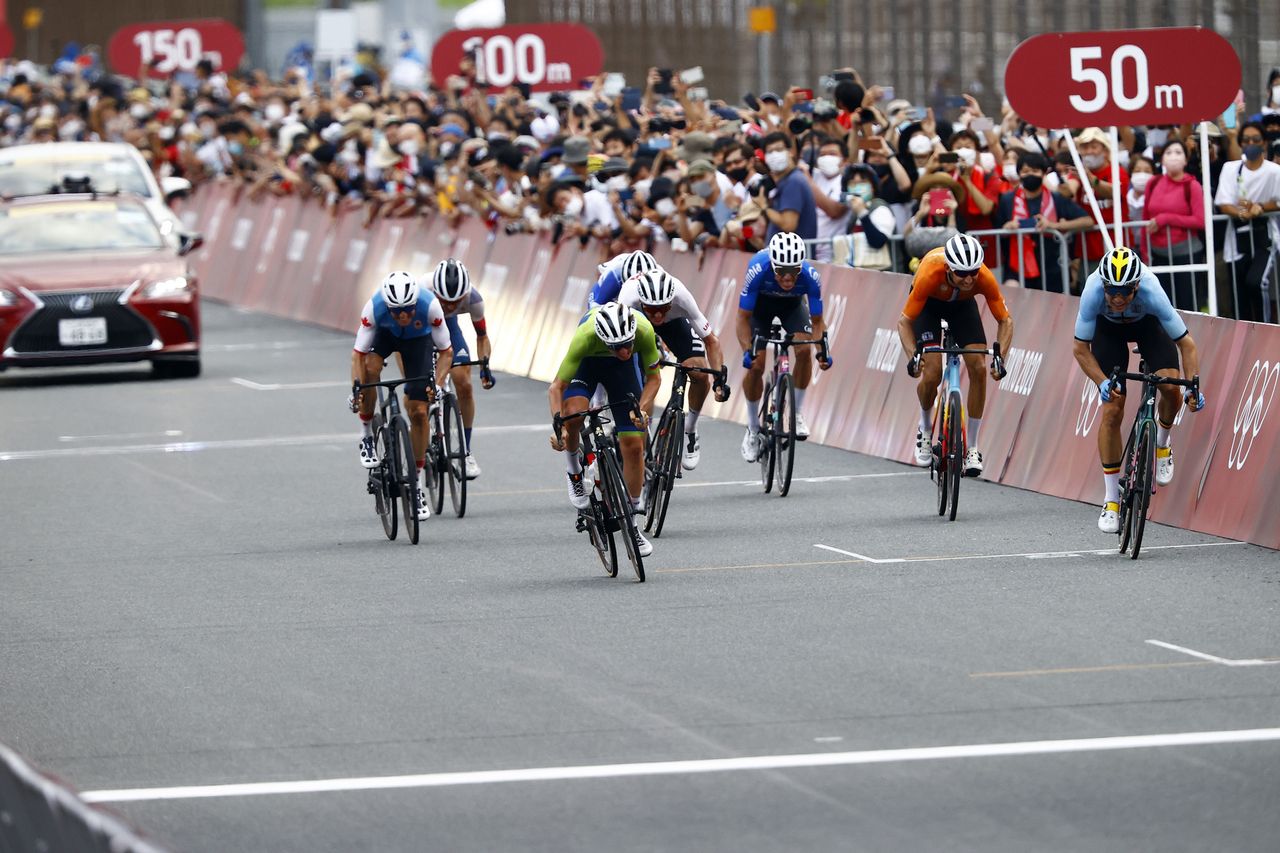 Tokyo 2020 Olympic Games - Olimpiadi Tokyo 2020 - Men's Road Race - Musashinonomori Park - Fuji Internetional Speedway 234 km - 24/07/2021 - Wout Van Aert (BEL - Jumbo - Visma) - Tadej Pogacar (SLO - UAE Team Emirates) - photo Luca Bettini/BettiniPhoto&Acirc;&copy;2021