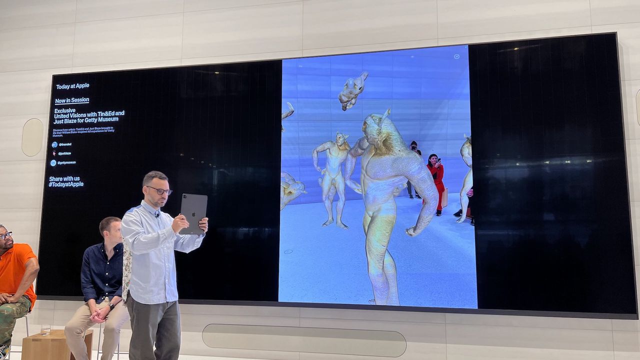 Inside the Apple Store in Knightsbridge, London