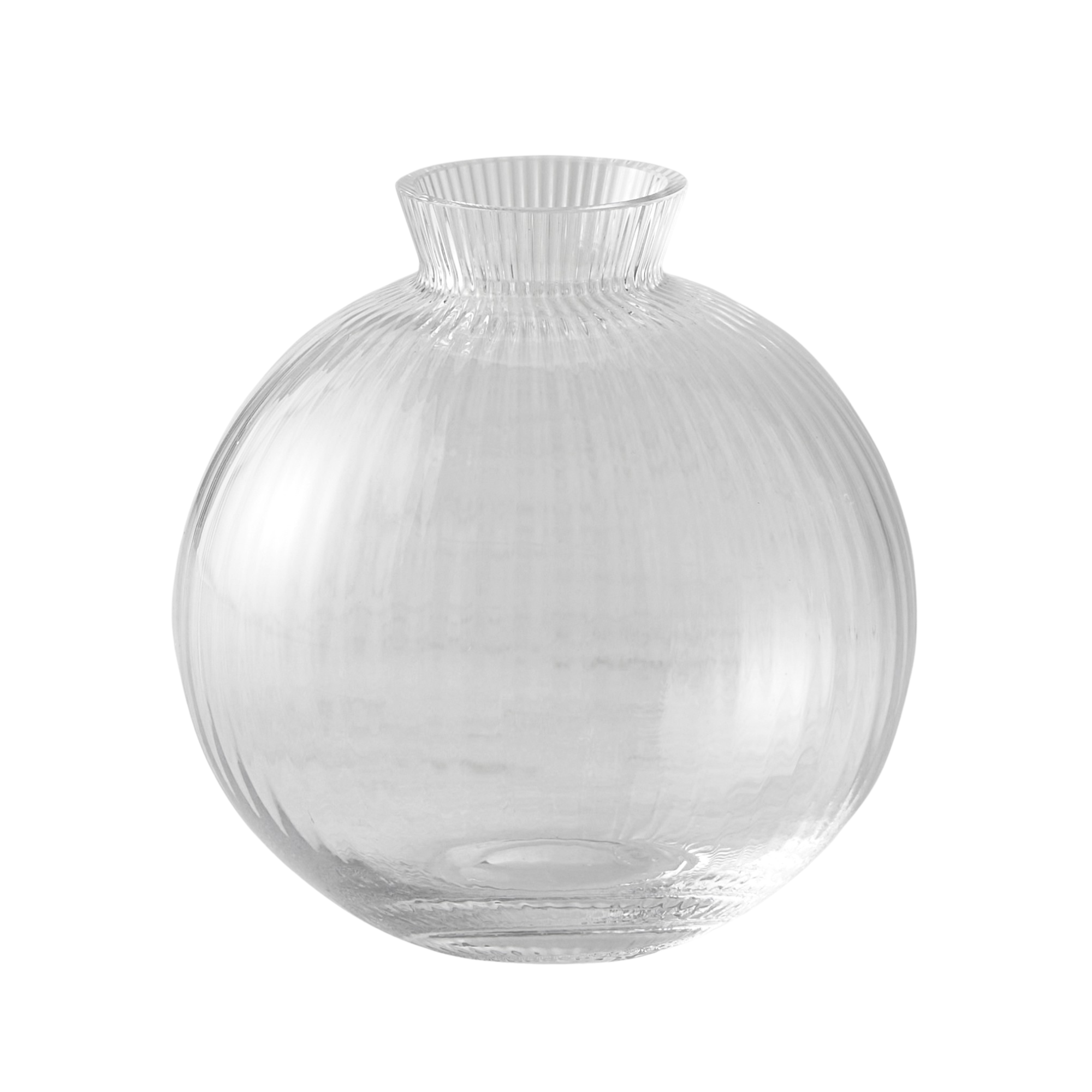 a clear glass vase