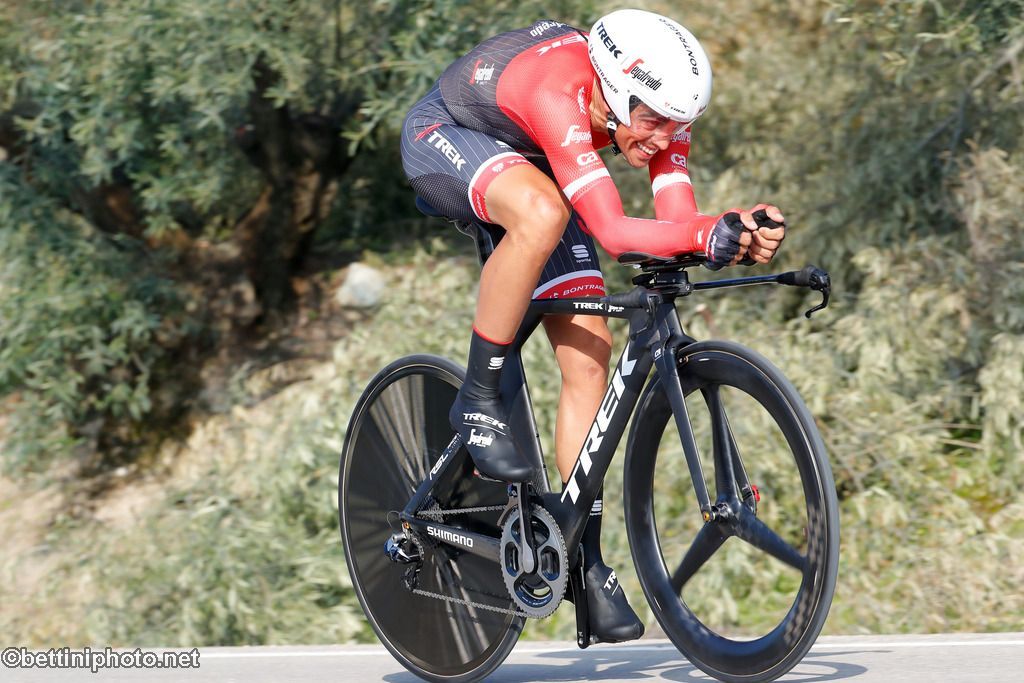 Alberto Contador time trialing in the third stage of the Ruta del Sol