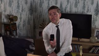 Todd Grimshaw proposes to Billy in Coronation Street. 