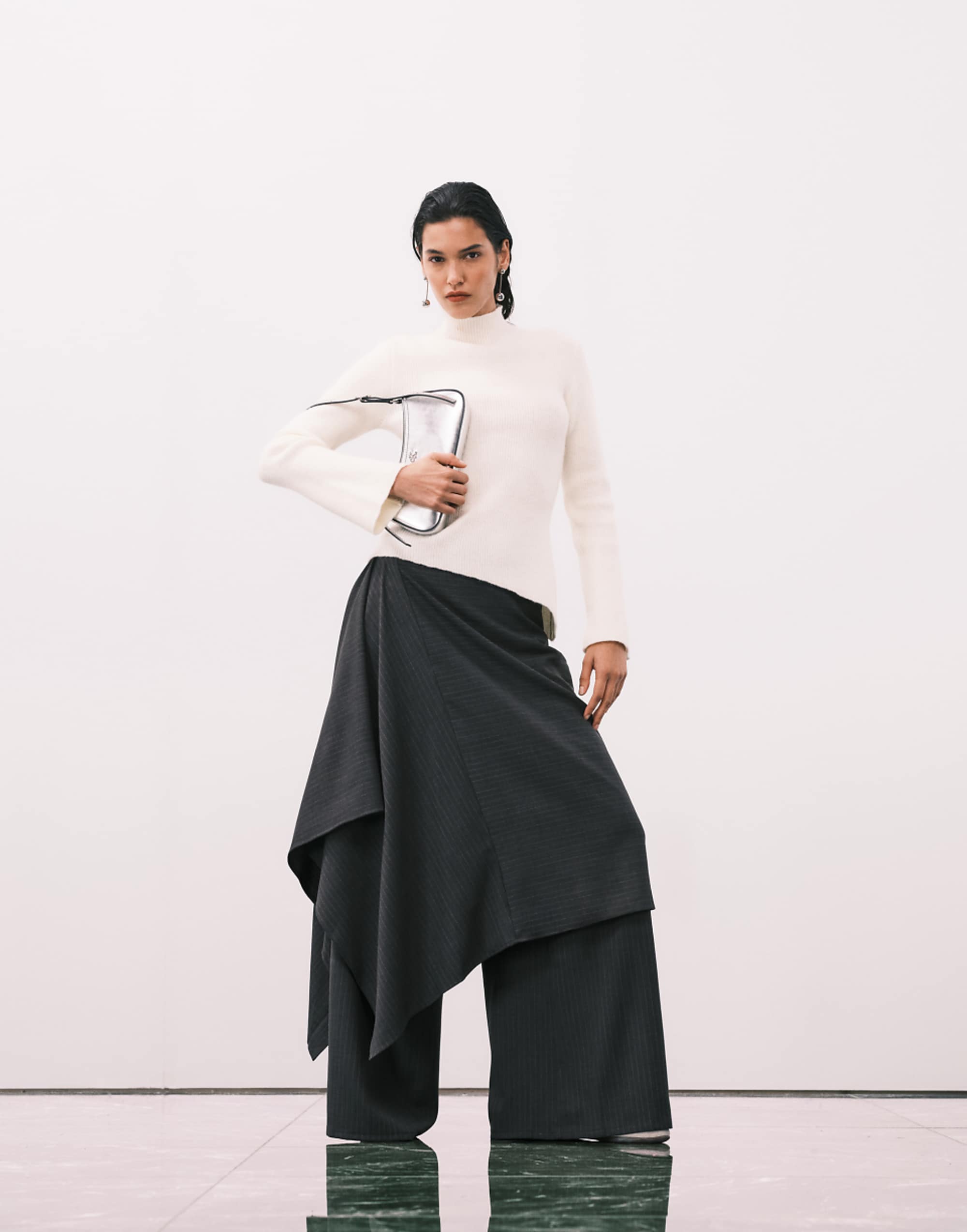 Jdy Pull on Wide Leg Pants in Charcoal Pinstripes