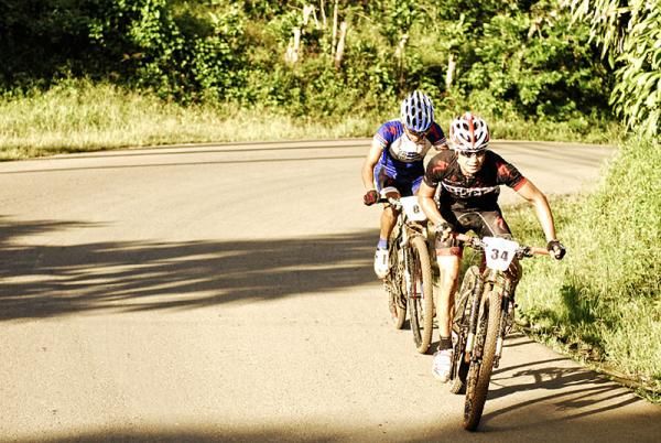 Milton Ramos leads Federico Ramirez