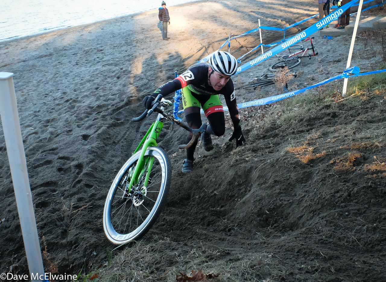 Matthew Timmerman (Cannondale) fighting for footing on the run-up from the beach.