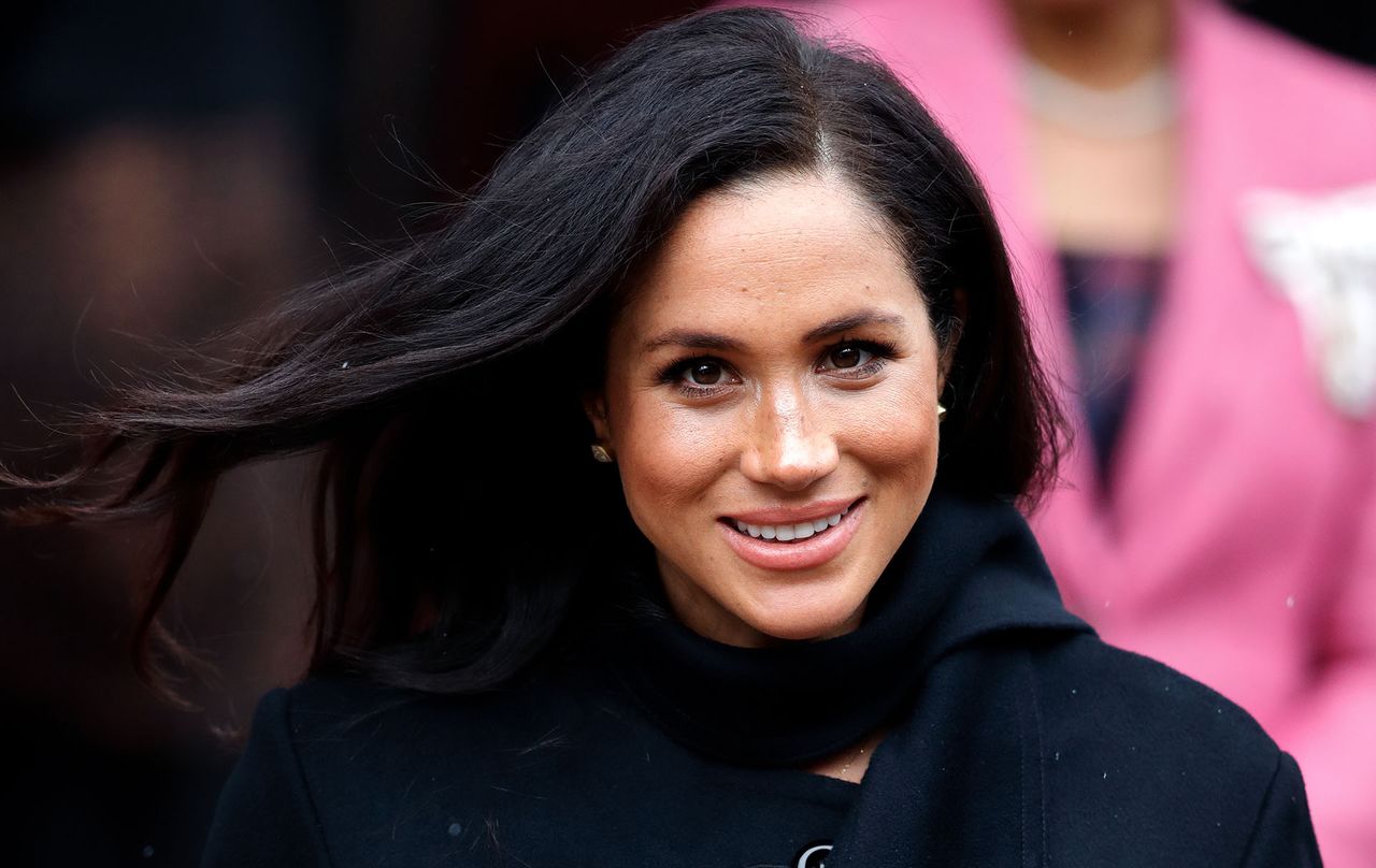 meghan markle feels baby kick