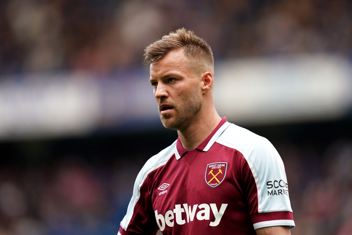 Ukraine forward Andriy Yarmolenko will leave West Ham when his contract expires next month.