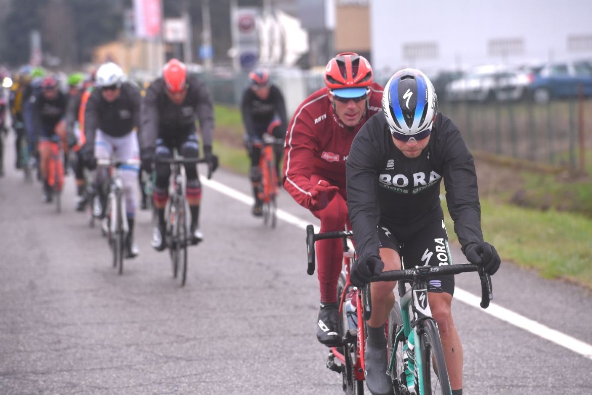 Juraj Sagan (Bora-Hansgrohe) doing the early work