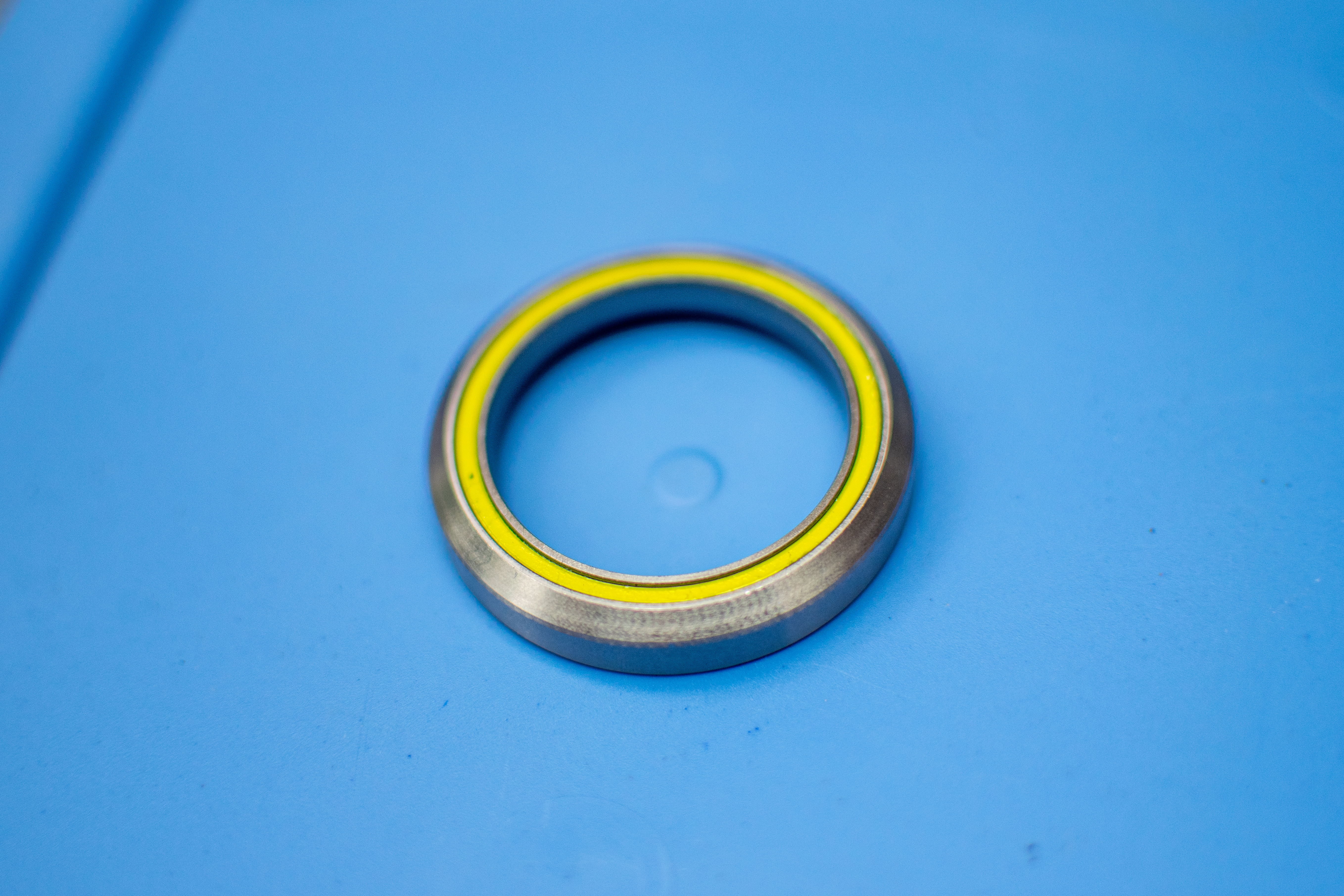 An FSA honey headset bearing
