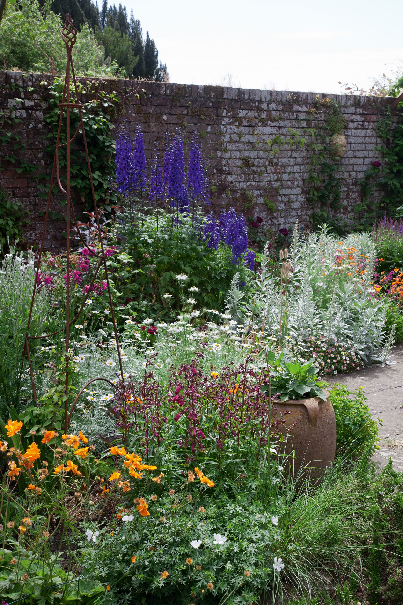 15 garden wall ideas best DIY retaining walls and nice boundary looks