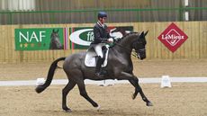 CARL HESTER &ndash; EN VOGUE