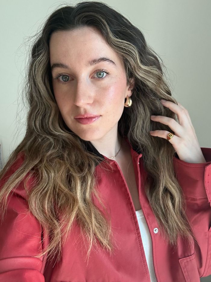 Junior beauty editor Grace Lindsay testing one of the best hair wavers