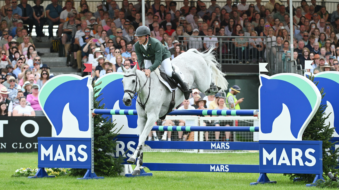 Austin O&amp;rsquo;Connor and Colorado Blue in the showjumping at Badminton Horse Trials 2025.