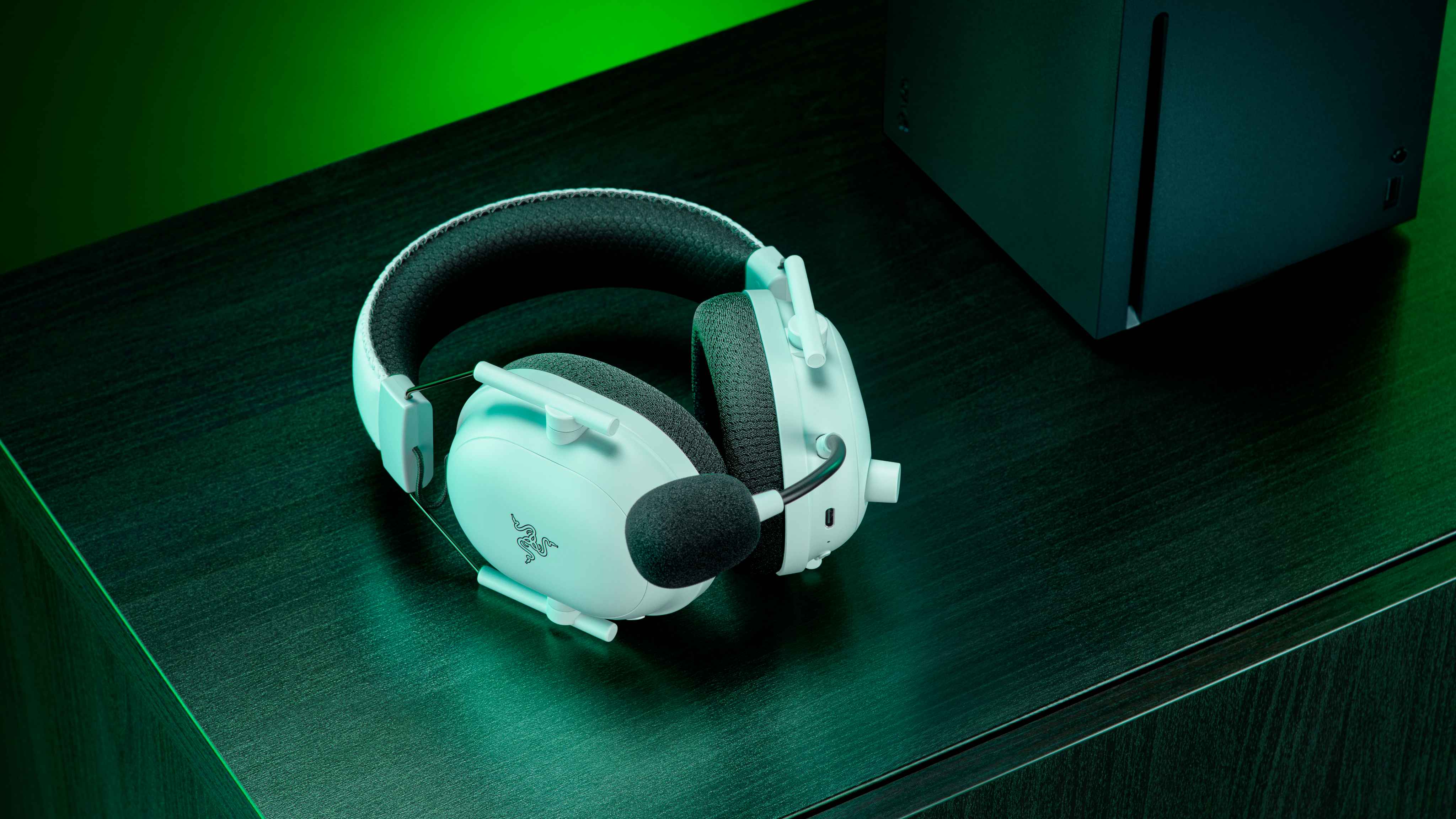 Image of the Razer BlackShark V2 Pro for Xbox.