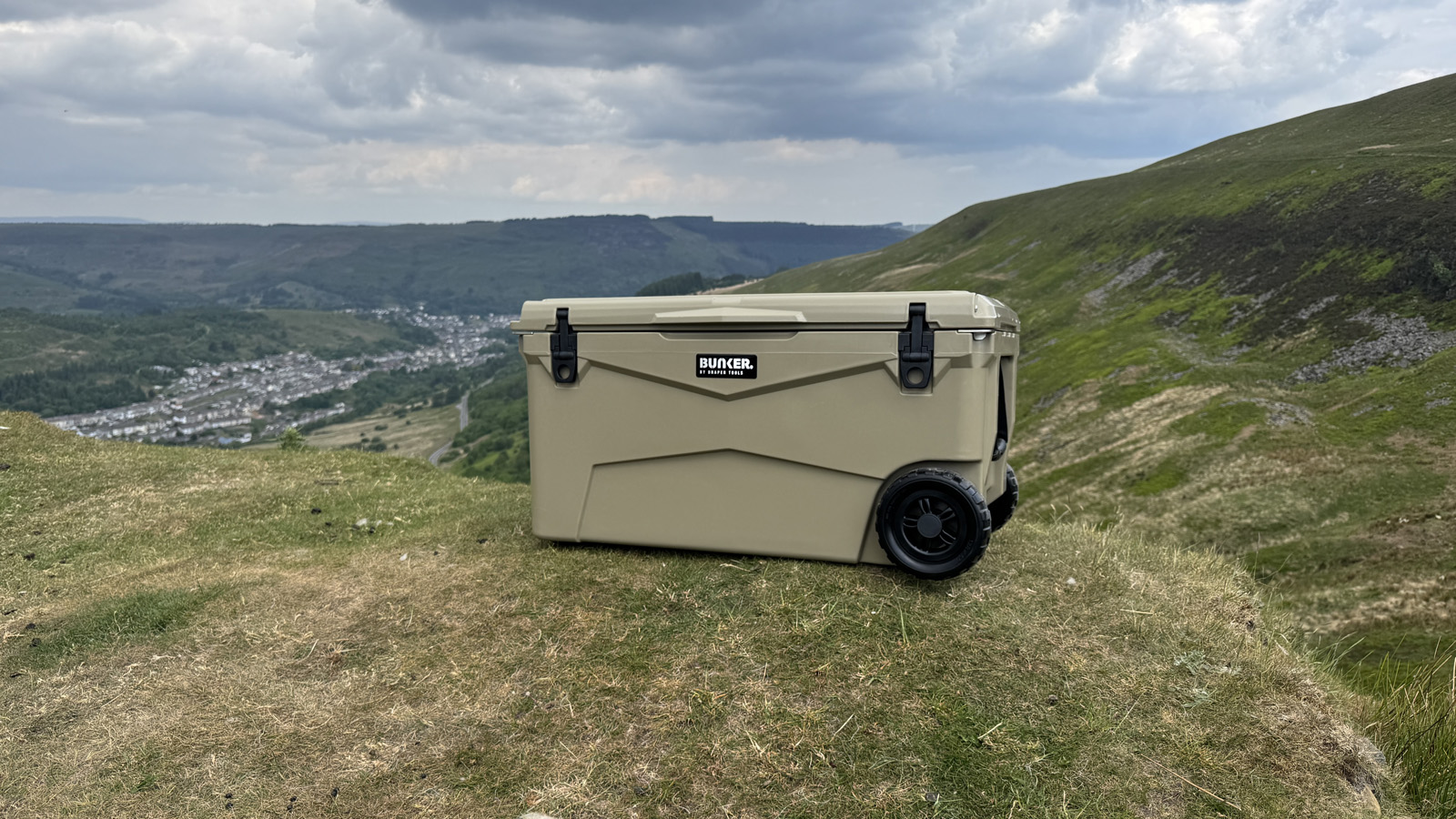 Bunker 66L Cool Box review