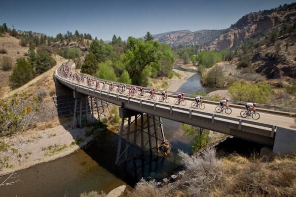 The Realcyclist.com team leads the field over the Gila river at the Tour of the Gila.
