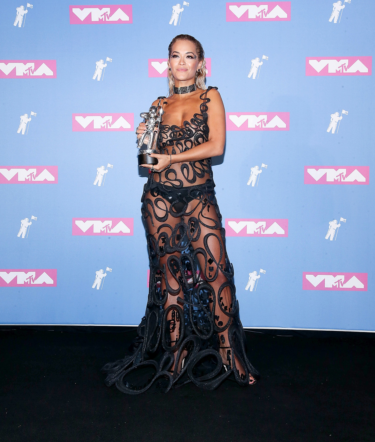 Rita Ora en los VMA 2018