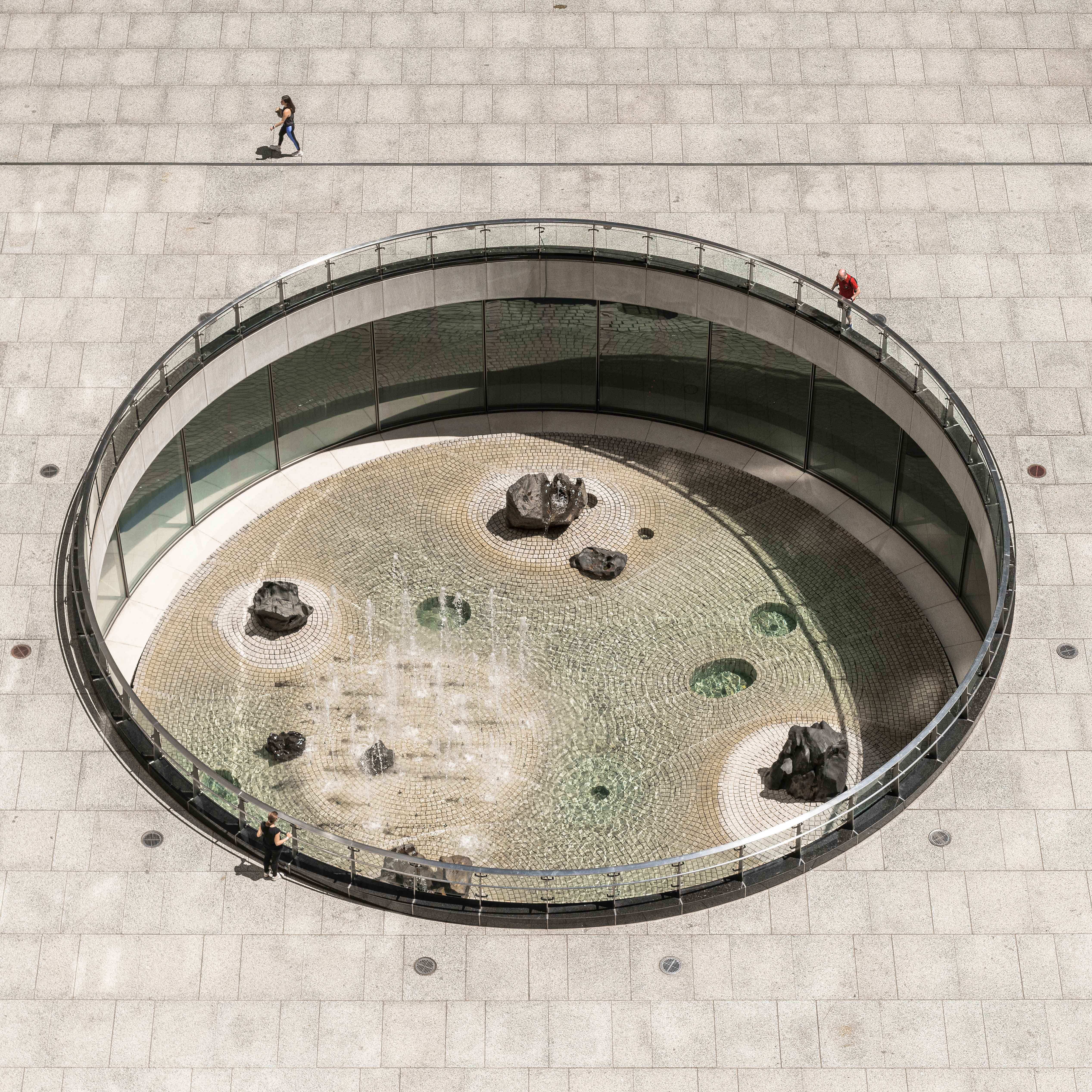 Isamu Noguchi&amp;rsquo;s Sunken Garden for Chase Plaza