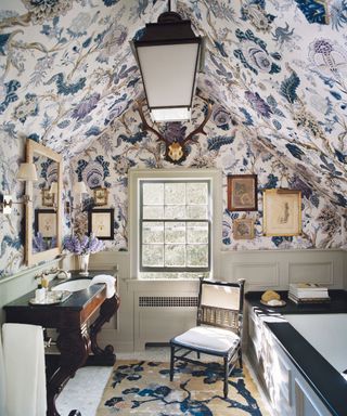 Vintage bathroom with floral wallpaper on ceiling