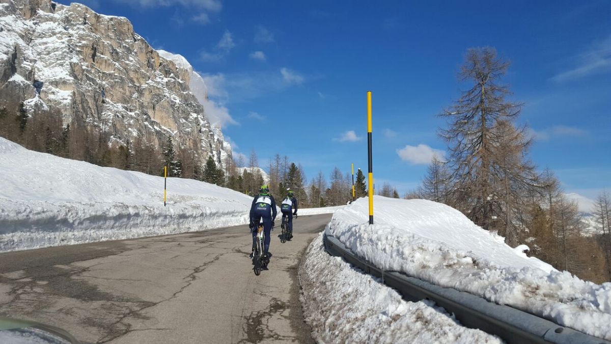 Alejandro Valverde and Andrey Amador (Movistar) preview the route for stage 14 of the Giro d'Italia