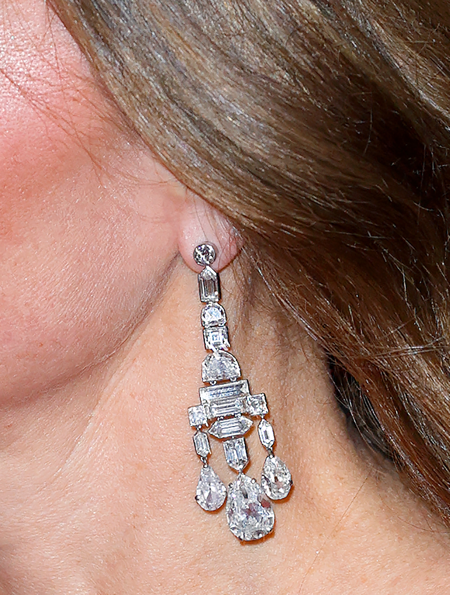 Kate Middleton wearing diamond chandelier earrings