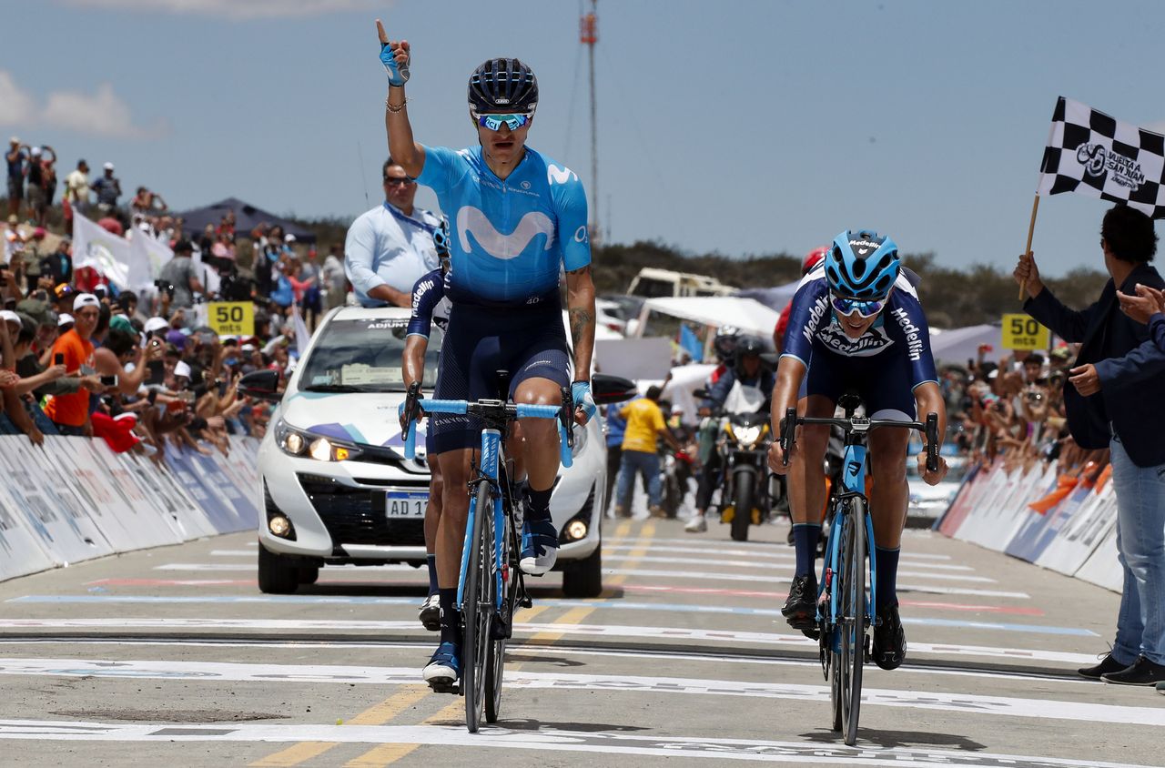 Winner Anacona (Movistar) takes the stage
