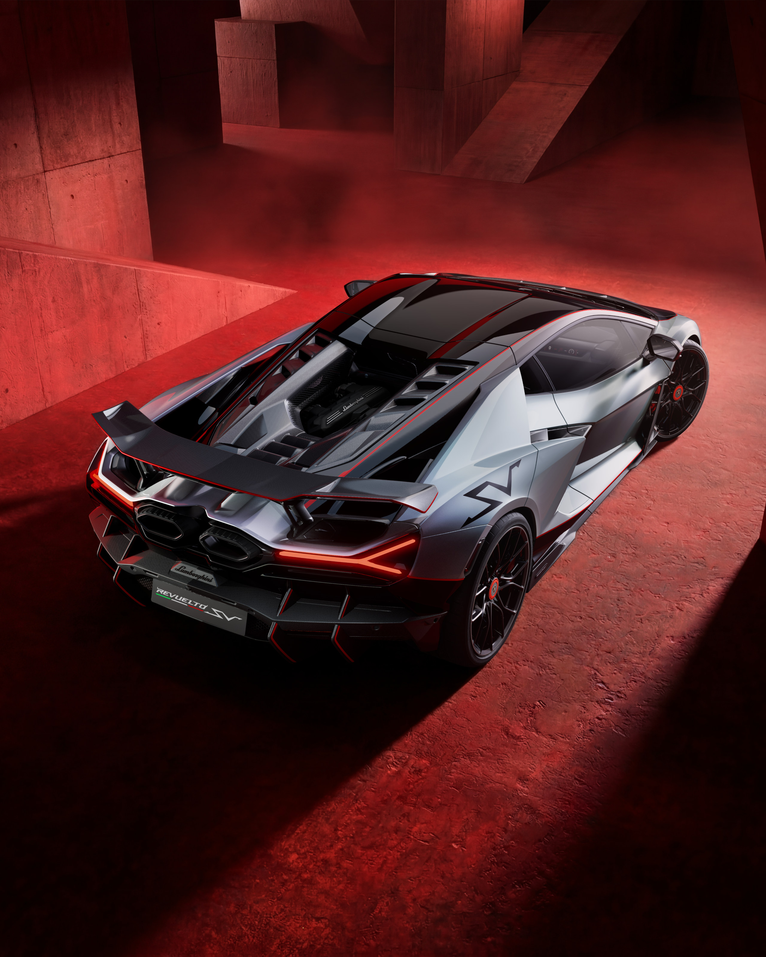 Lamborghini Revuelto SV