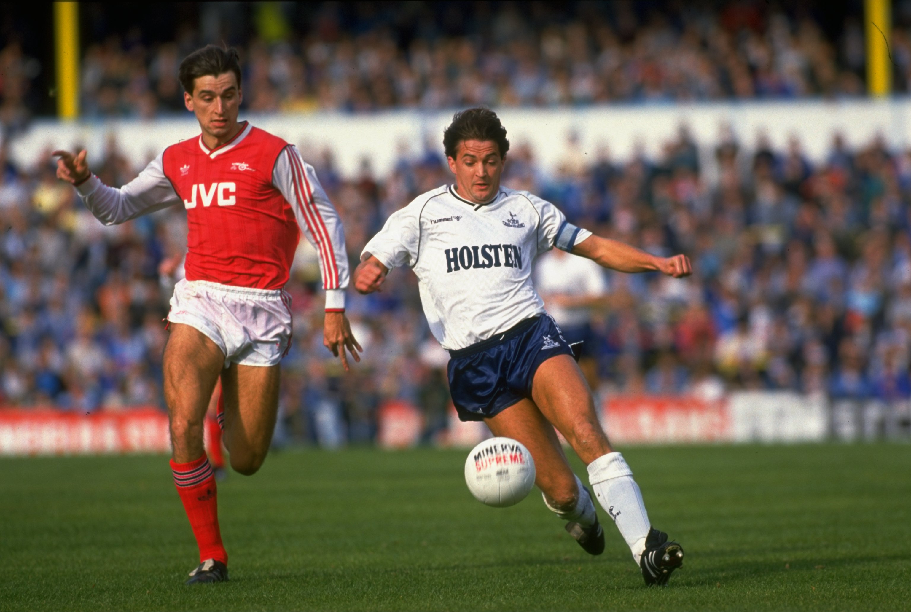 Arsenal's Alan Smith and Tottenham's Gary Mabbutt compete for a ball in a north London derby in 1988.