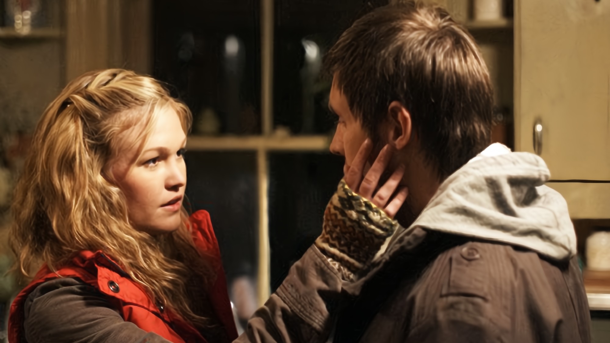Julia Stiles and Paddy Considine in The Cry of the Owl