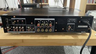 Marantz PM6007 on wooden rack