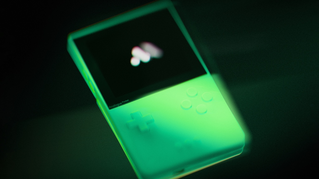 Совместимая с Game Boy версия Analogue Pocket скоро получит светящуюся в темноте версию