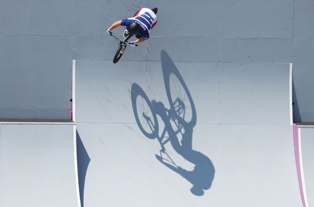 TOKYO JAPAN AUGUST 01 Hannah Roberts of Team United States competes in the during the Womens Park Final run 1 of the BMX Freestyle on day nine of the Tokyo 2020 Olympic Games at Ariake Urban Sports Park on August 01 2021 in Tokyo Japan Photo by Ezra ShawGetty Images