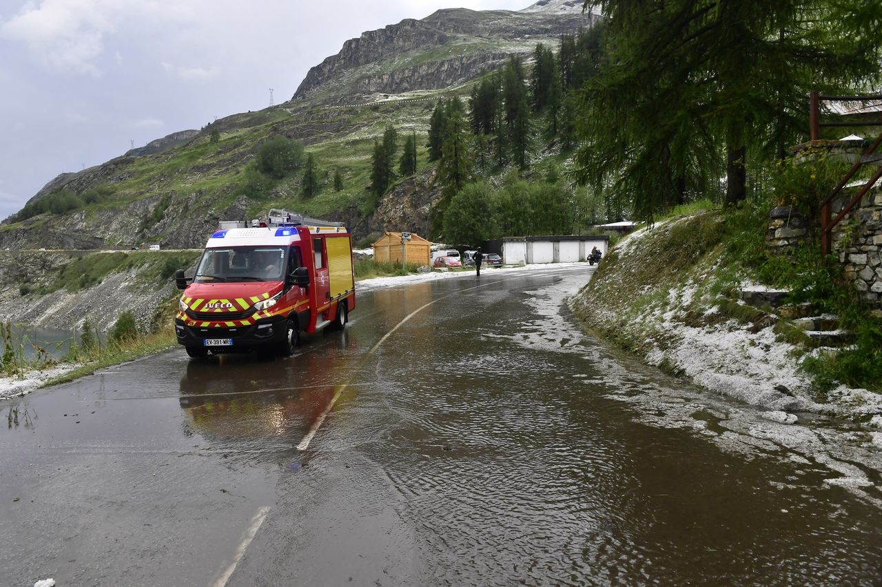 Water flooded the road