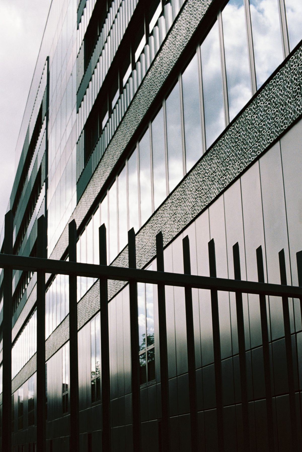Sample photograph taken with Kodak Ektacolor Pro 160 35mm film