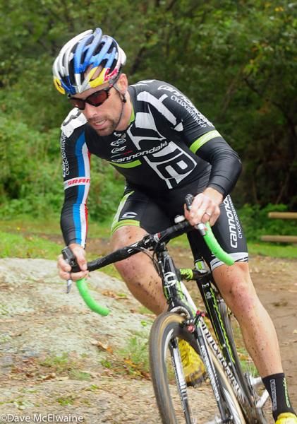 Tim Johnson (Cannondale p/b Cyclocrossworld) off the front of the race