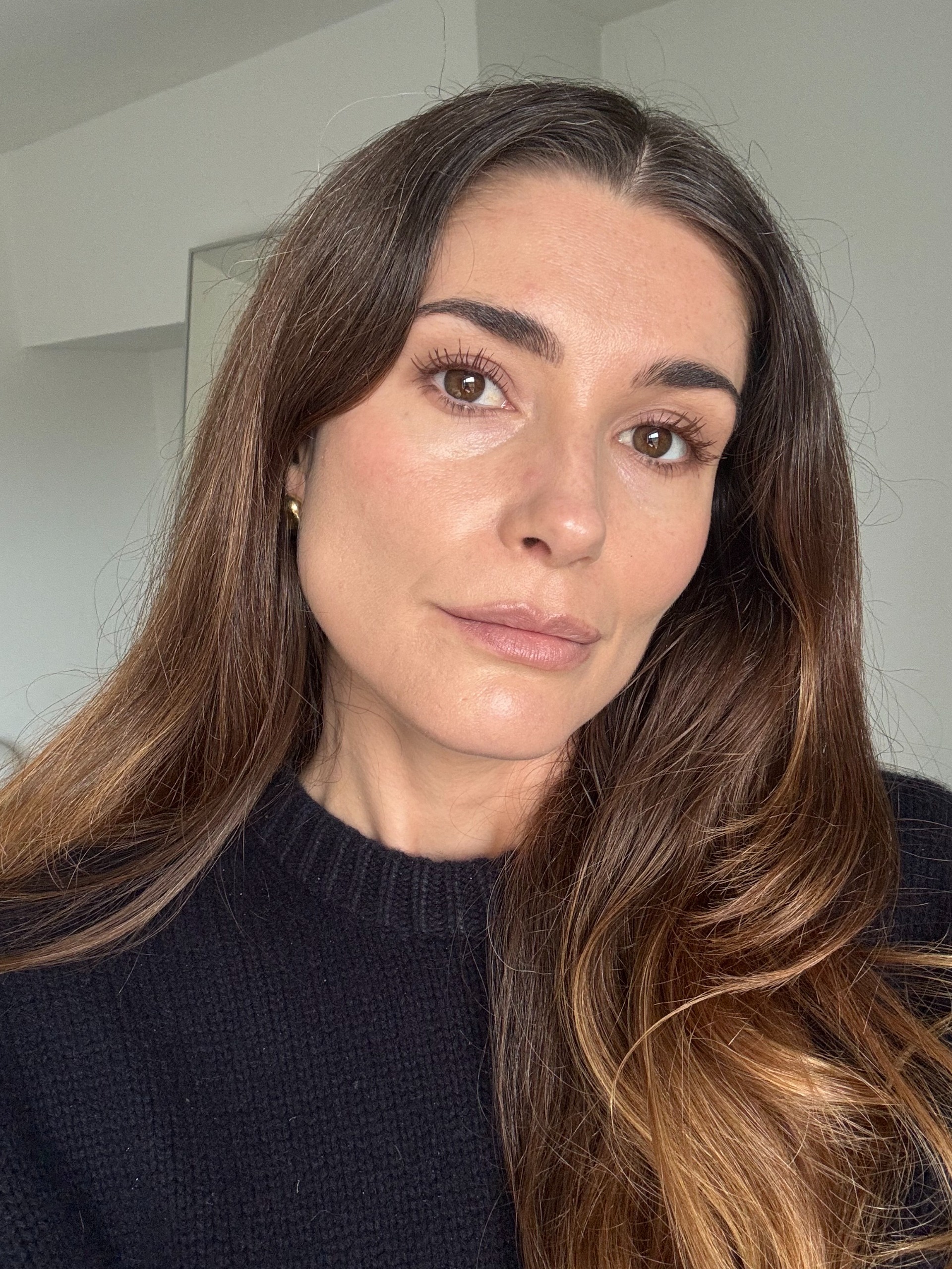 Beauty editor Eleanor Vousden wearing Maybelline Lash Sensational Body Mascara in Mocha