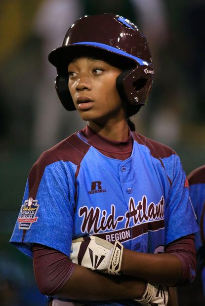 Mo'ne Davis autographed baseball goes for $510 at auction