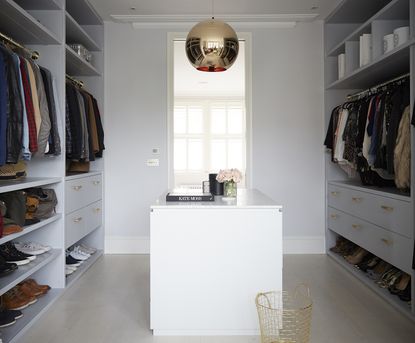 Walk-in Closet Ideas for Compact Spaces