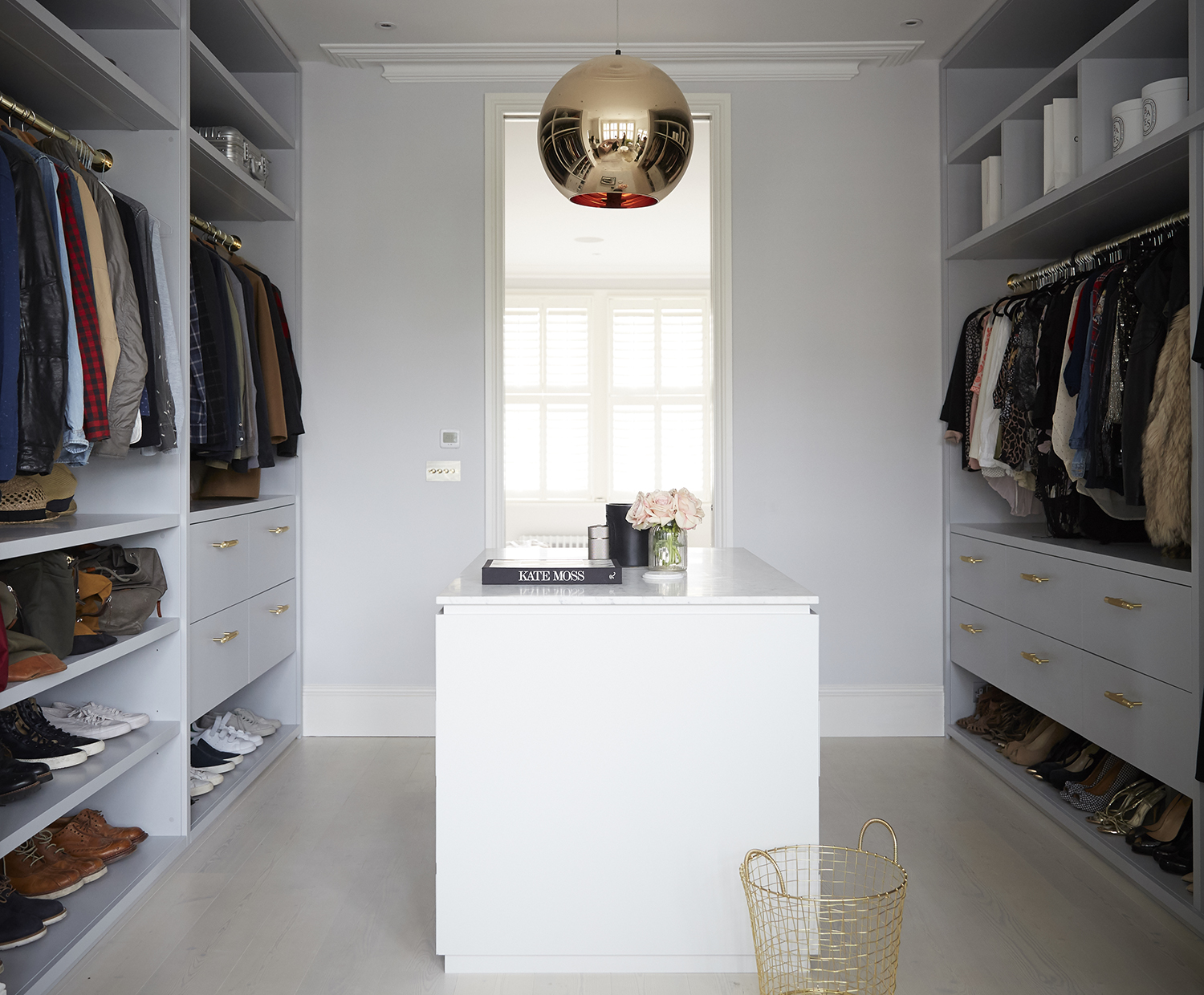 How To Plan A Walk-In Closet For Maximum Clothes Storage | Livingetc